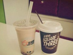 三平方奶茶突然火爆的真正原因。