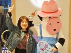 在不同商圈的一只酸奶牛加盟店該如何經(jīng)營(yíng)?