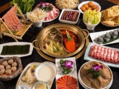 老友坊市井火鍋非常值得加盟！以人為本，服務(wù)于人！