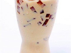 奶茶加盟掙錢嗎？奶茶行業(yè)現在怎么樣？