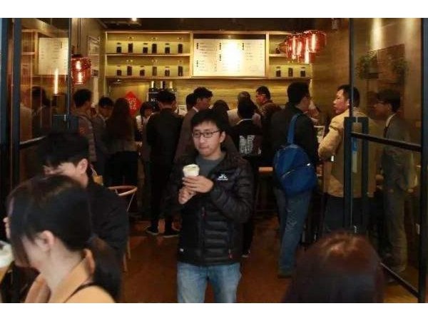 鹿與茶能加盟嗎，江小茶奶茶特色介紹