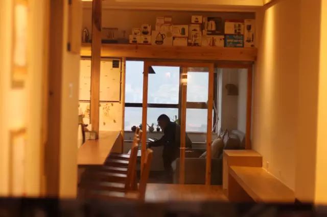 http://7xo6kd.com1.z0.glb.clouddn.com/upload-ueditor-image-20170306-1488798119981080225.jpg