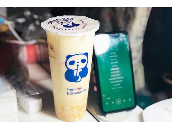茶百道加盟費(fèi)多少官網(wǎng)，白領(lǐng)萬元投資的理想之選