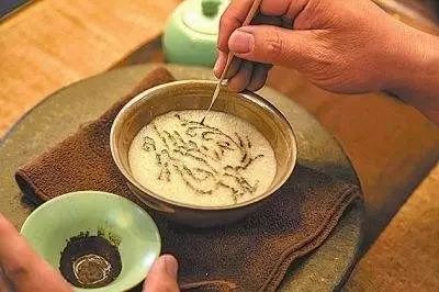 在茶飲上拉花、雕花   宋朝人就會了