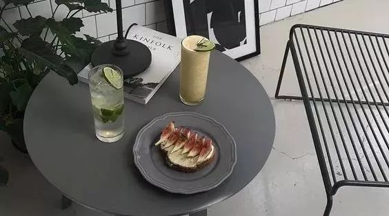 隔壁門店生意這么好，只因從來不給顧客推薦大杯，換了你呢？