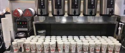 當奶茶店接到 多杯的大單 千萬別高興太早……