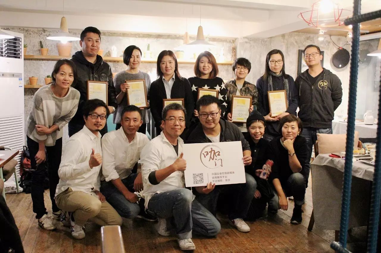 為了一家夢(mèng)想中的咖啡館，我們做了這些——