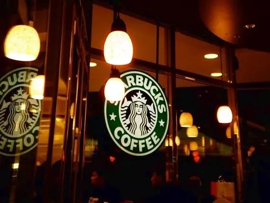 重磅 | 星巴克出資 億美元收購股權，全面直營大陸 家門店