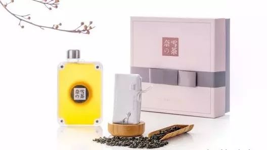 奈雪の茶推了款新產(chǎn)品 售價(jià)  元