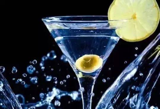 技術(shù)|如何用手機(jī)拍出高大上的飲品海報(bào)？