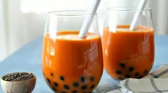 喝完斤珍珠奶茶后，我終于發(fā)現(xiàn)了不剩珍珠的喝法！