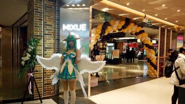 蜜雪冰城升級店，絕非提價(jià)和空間升級那么簡單……