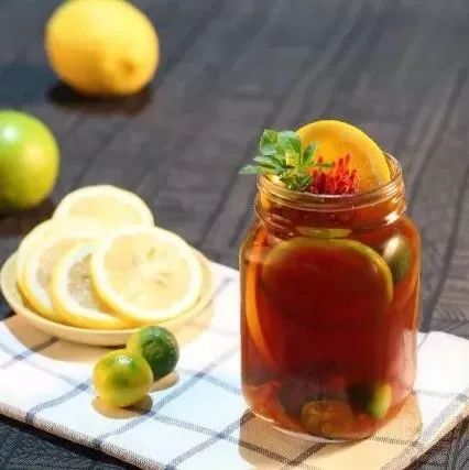 星巴克不再是唯一？新茶飲如何改變我們的消費(fèi)模式？