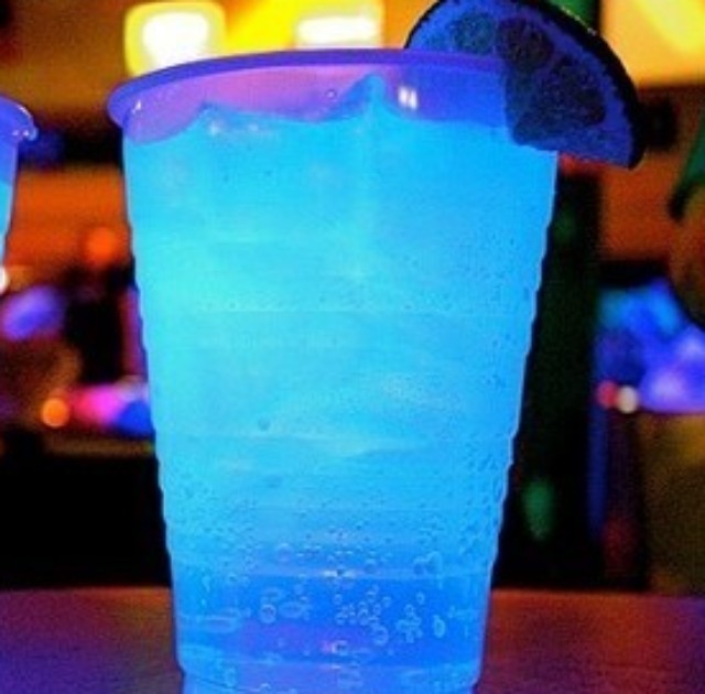 發(fā)光飲品，表白神器