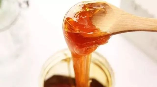 為什么冰飲用果糖熱飲用蔗糖？你想了解的糖漿知識(shí)都在這