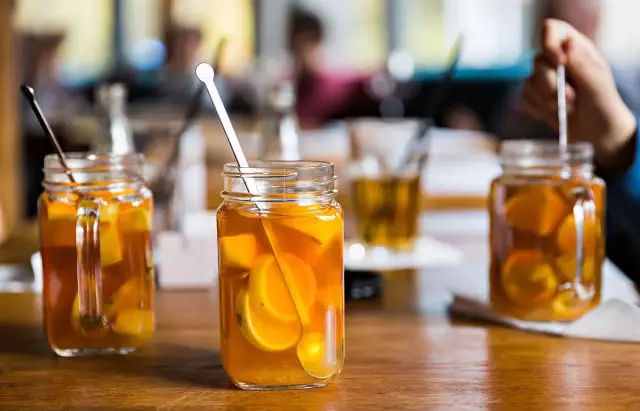 兩家營業(yè)額破億的茶飲品牌老板 約你一起聊聊生意怎么做