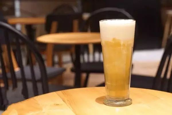 觀察：在二三線城市自創(chuàng)茶飲品牌，做火的機(jī)會(huì)有多大？