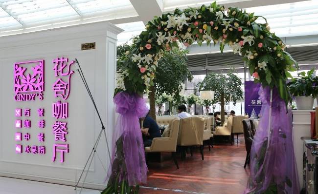 單日營業(yè)額近W！這家咖餐廳如何完成自我進(jìn)化？