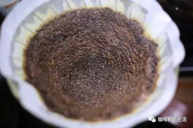 千萬別玩咖啡，坑太大……
