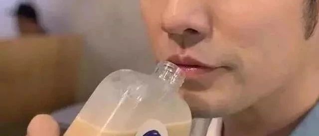 周杰倫同款奶茶上海開店，瑞幸首批小鹿茶“十一”開業(yè) | 晨報