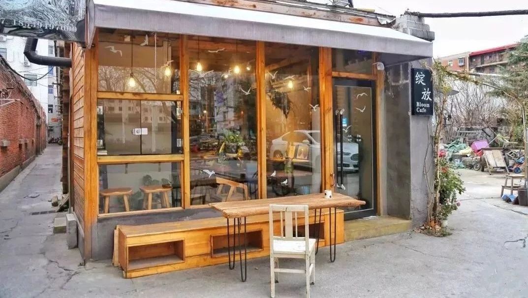 開業(yè)第個(gè)月就盈利，這家咖啡館抓住了一個(gè)選址秘訣——靠近地鐵口！
