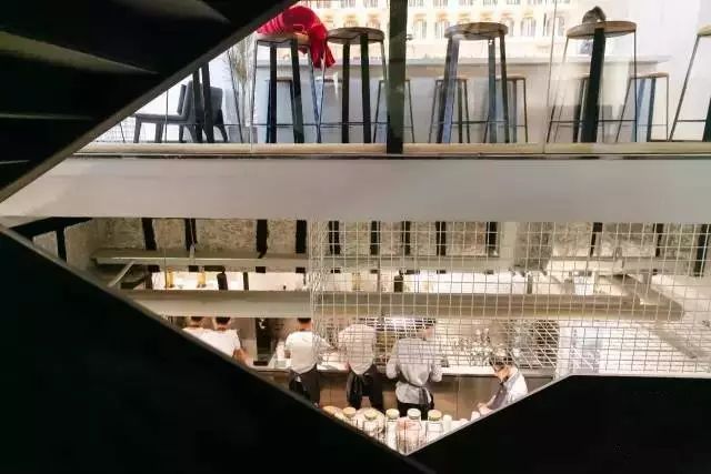 臥底喜茶北京代購(gòu)群：排隊(duì)沒升級(jí)，黃牛卻“升級(jí)”不少
