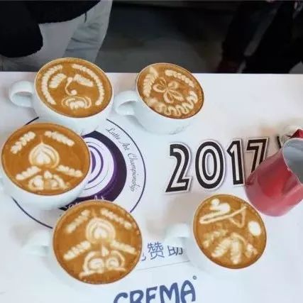 你說拉花靠技術(shù)，男神說比賽靠套路