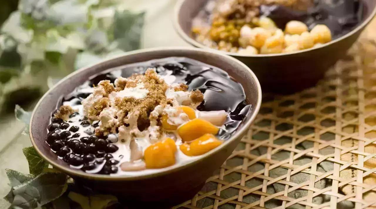 全國(guó)  家門店，超%的業(yè)績(jī)?cè)鲩L(zhǎng)，看鮮芋仙如何放大招