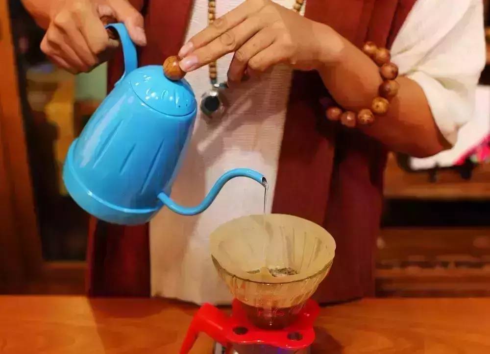 最奇葩的手沖比賽，沒(méi)有觀眾，但超激烈！