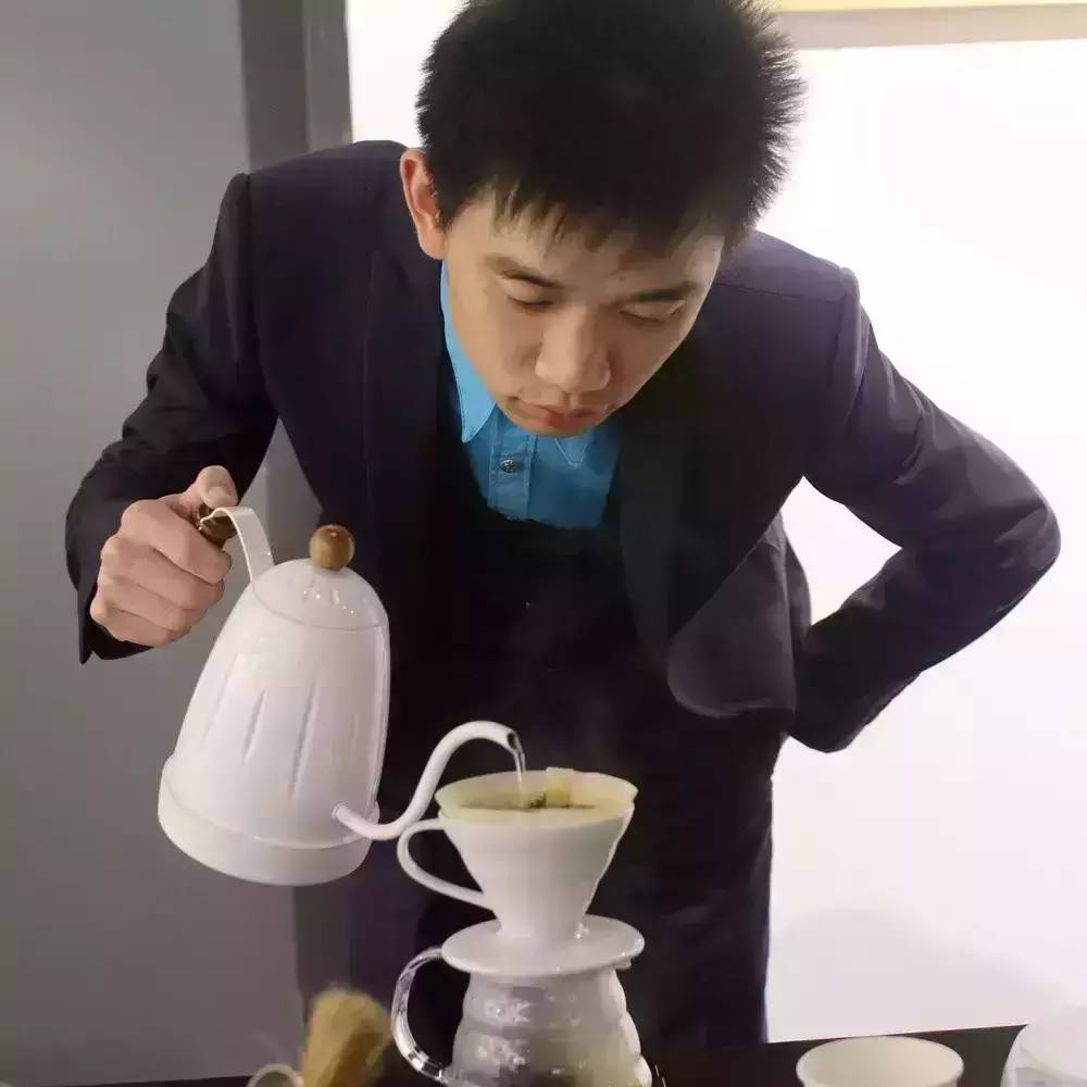 咖啡有種魔力，將愛(ài)生活的人聚一起
