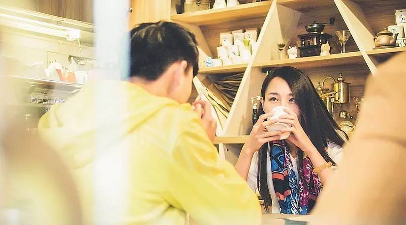 和咖啡談戀愛是啥體驗(yàn)？讓美女告訴你