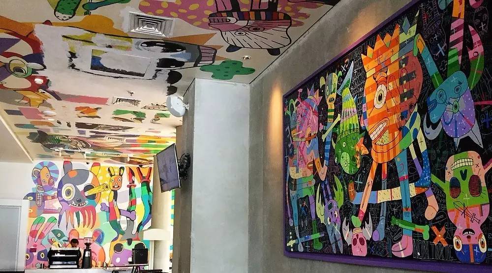 雅加達的奇葩咖啡館，不喝貓屎行不行？