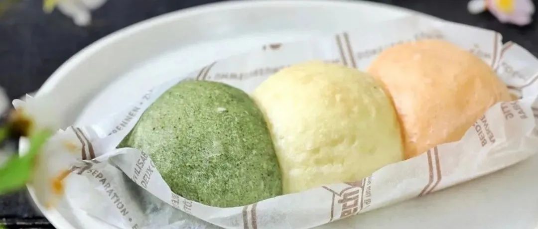 這家開業(yè)  年的京都老字號面包店，今春特色產(chǎn)品是一款三色面包！