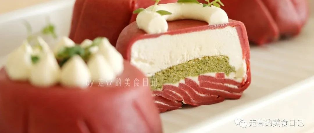 用不完的奶油不要丟，加上可麗餅就成了創(chuàng)意圣誕小可愛…