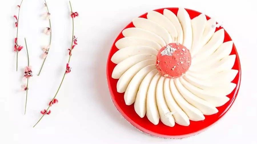 MOF我只服他！每周更新款產(chǎn)品、拒絕到中國(guó)開(kāi)店，他在金錢、名利中選擇了技術(shù)…