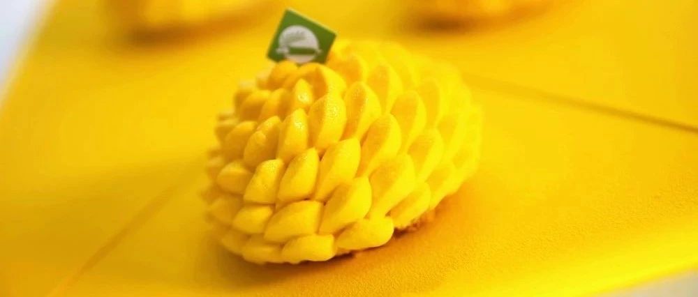 夏天流行啥？甜點(diǎn)柜必上款芒果慕斯，它就不錯…