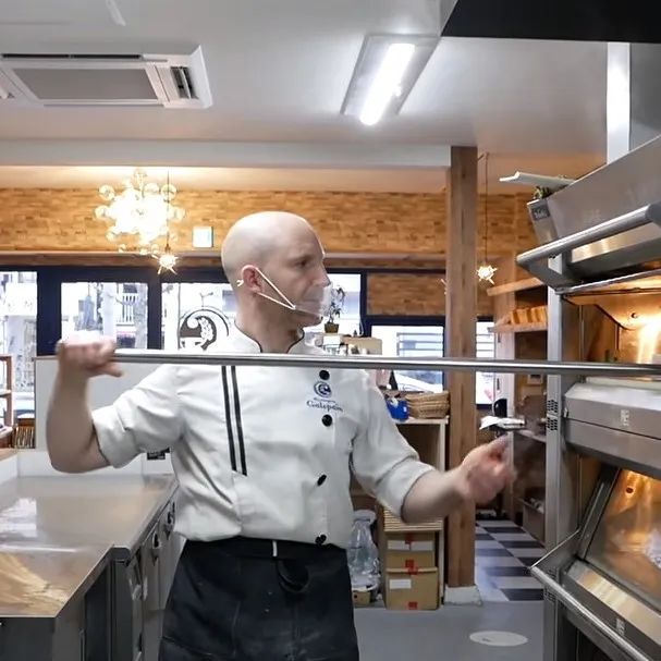 日本烘焙店的法國chef從凌晨點(diǎn)鐘開工的一天，烘焙人從來都很辛苦！（已打包·可下載）