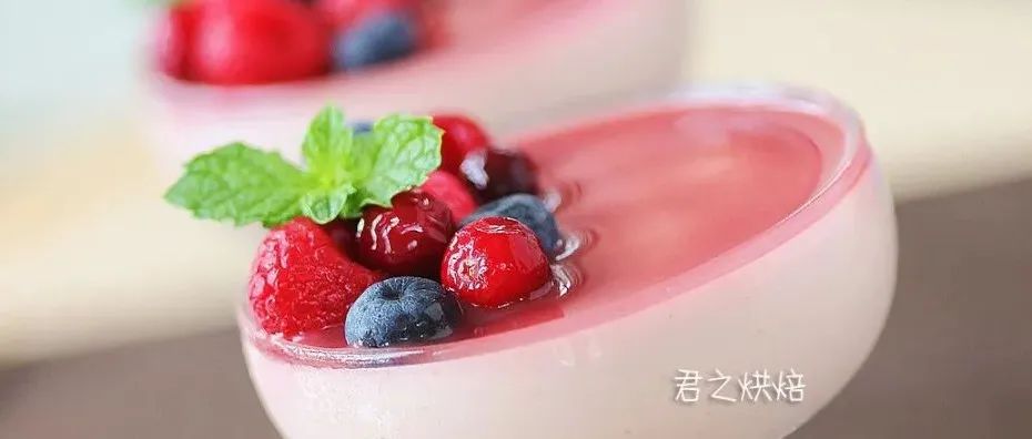 樹(shù)莓提拉米蘇~夏天的味道，精致又好吃~