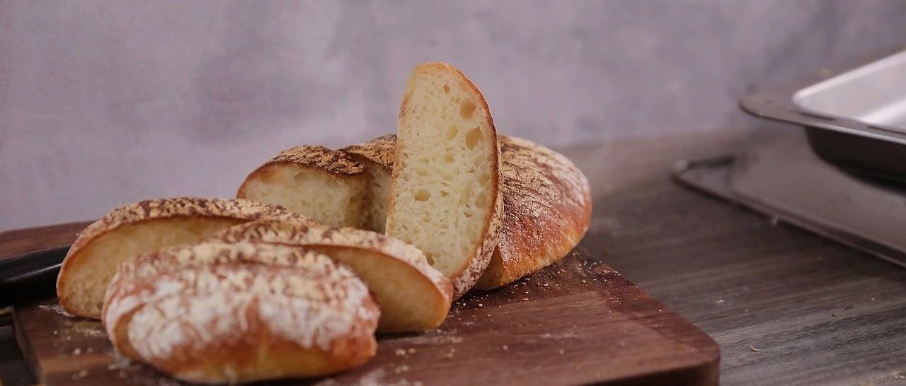 完全不用揉的面包，是它是它就是它 | 拖鞋包Ciabatta