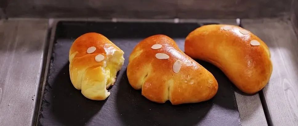 超超超松軟的克林姆面包